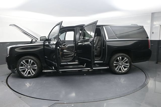 Used 2019 GMC Yukon XL Denali w/ Denali Ultimate Package AWD/4WD image 43