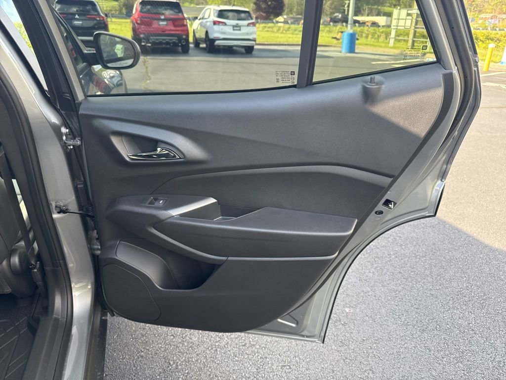 New 2026 Chevrolet Trax LT FWD image 27