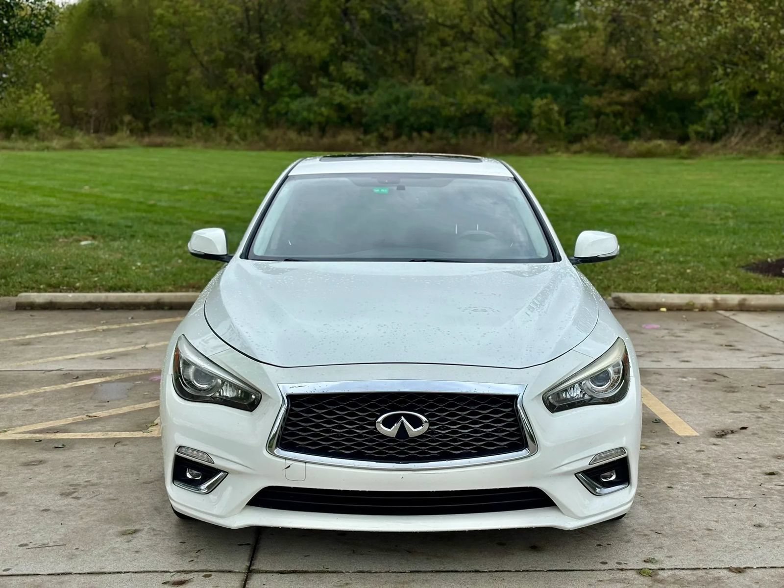 Used 2018 INFINITI Q50 Luxe RWD image 2