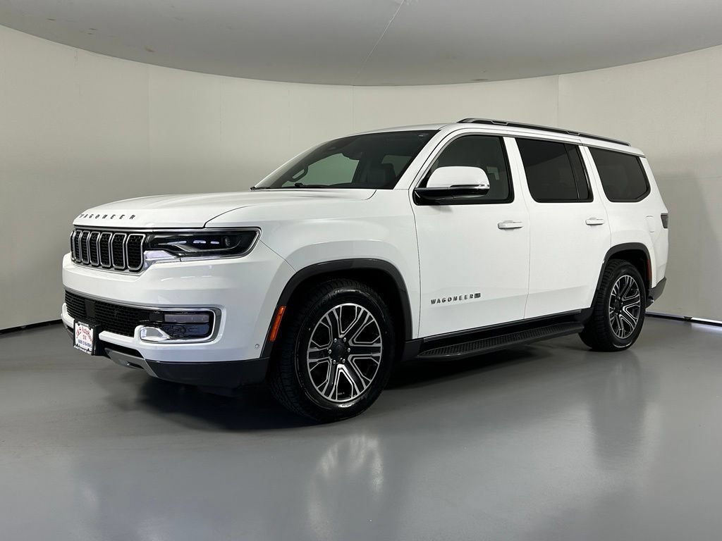 Used 2022 Jeep Wagoneer Series III w/ Rear Seat Video Group 1 AWD/4WD image 3
