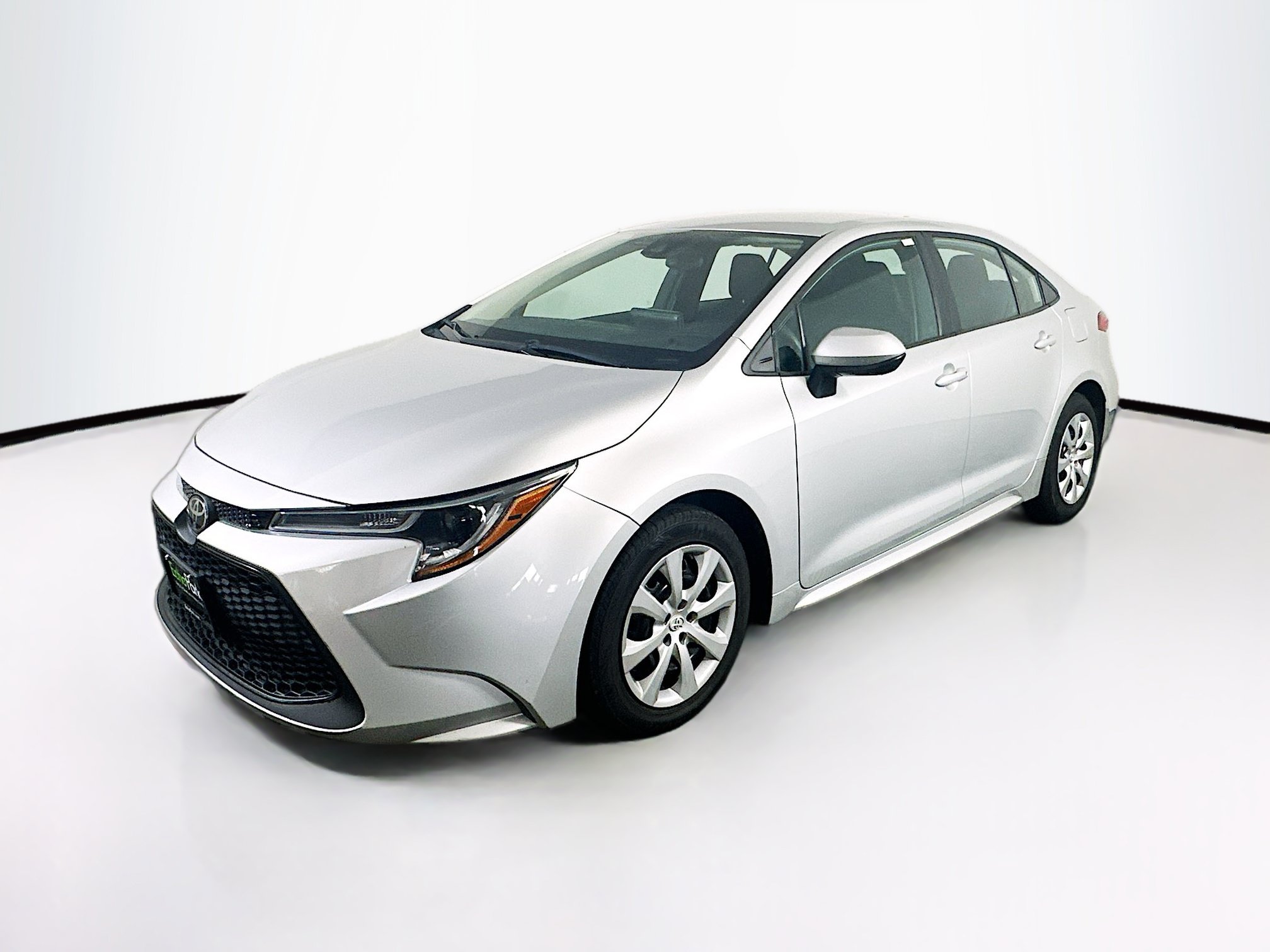 Used 2022 Toyota Corolla LE FWD image 3