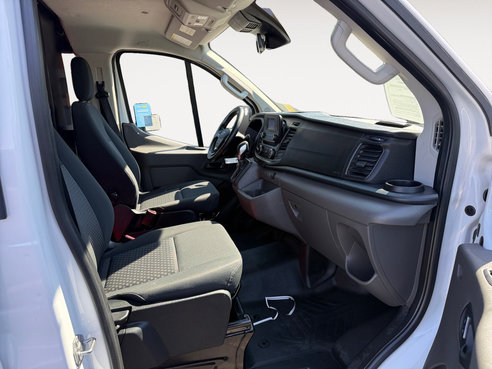 Used 2025 Ford Transit 250 Low Roof w/ Exterior Upgrade Package RWD image 19