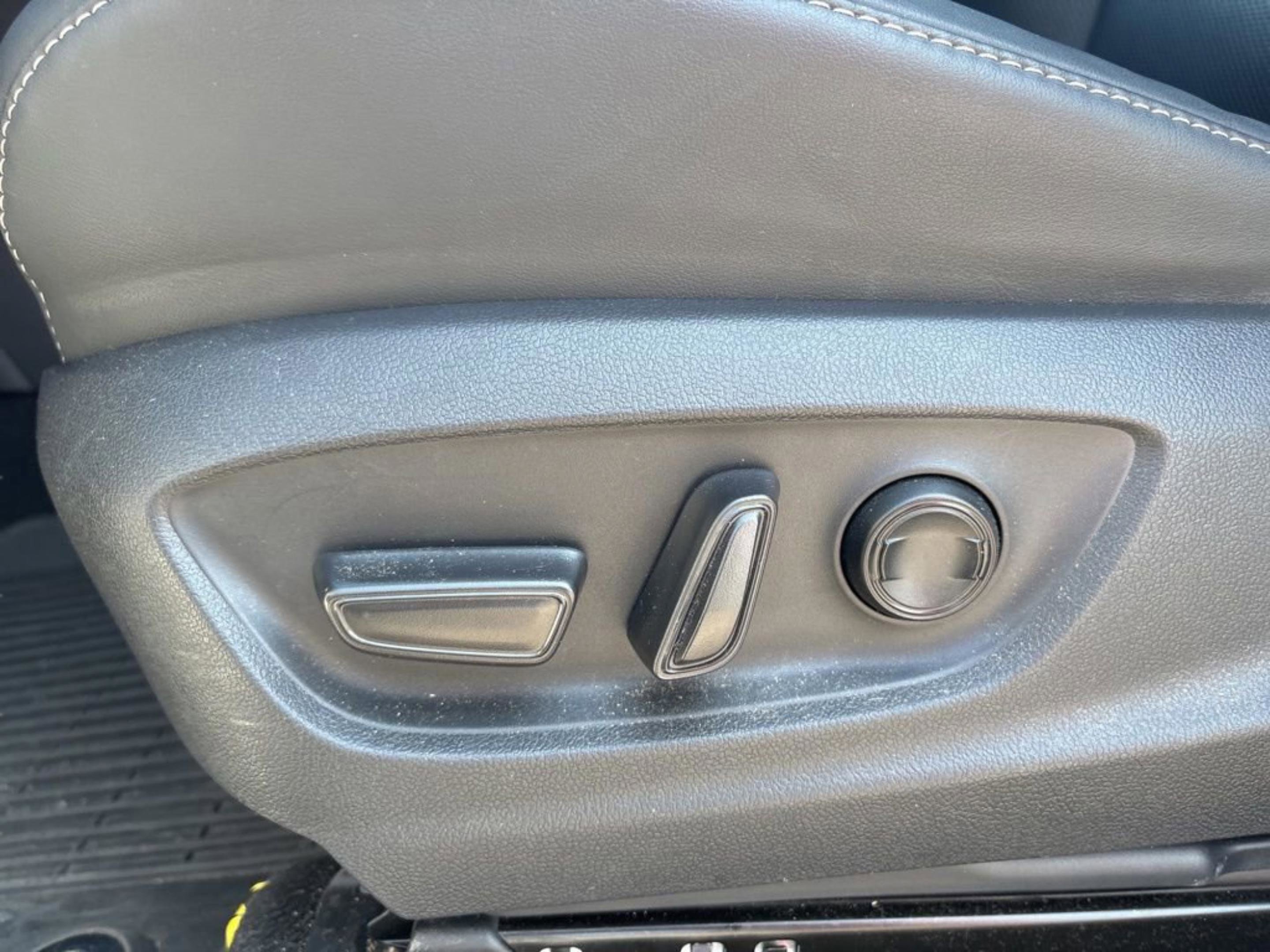 Used 2024 Toyota Crown Limited AWD/4WD image 28