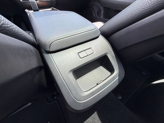 Used 2025 Volvo S60 B5 Plus AWD/4WD image 28