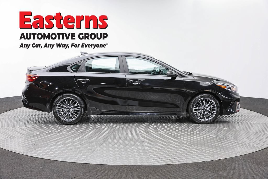 Used 2023 Kia Forte GT-Line w/ GT-Line Premium Package FWD image 4