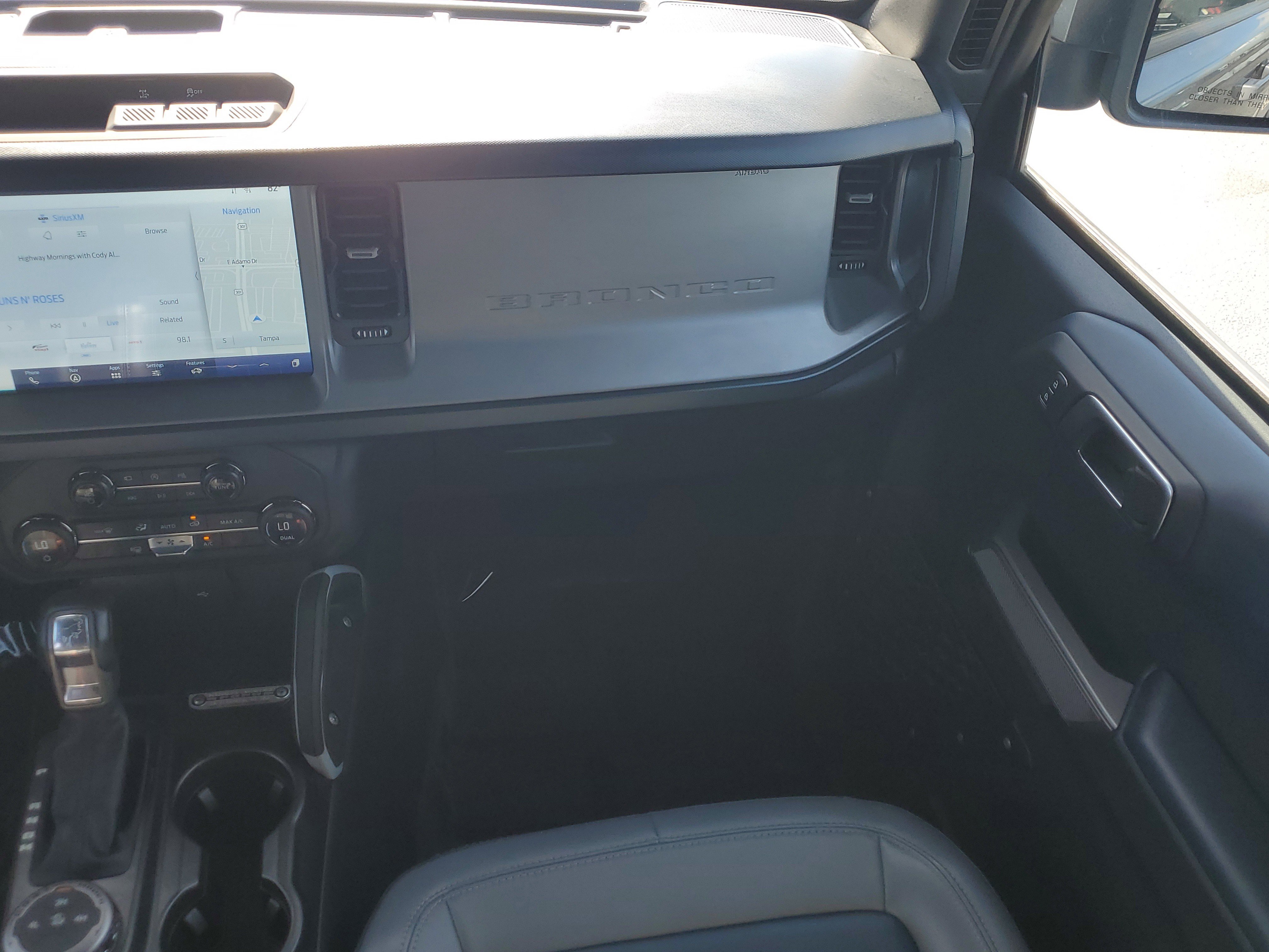 Used 2023 Ford Bronco Outer Banks image 15