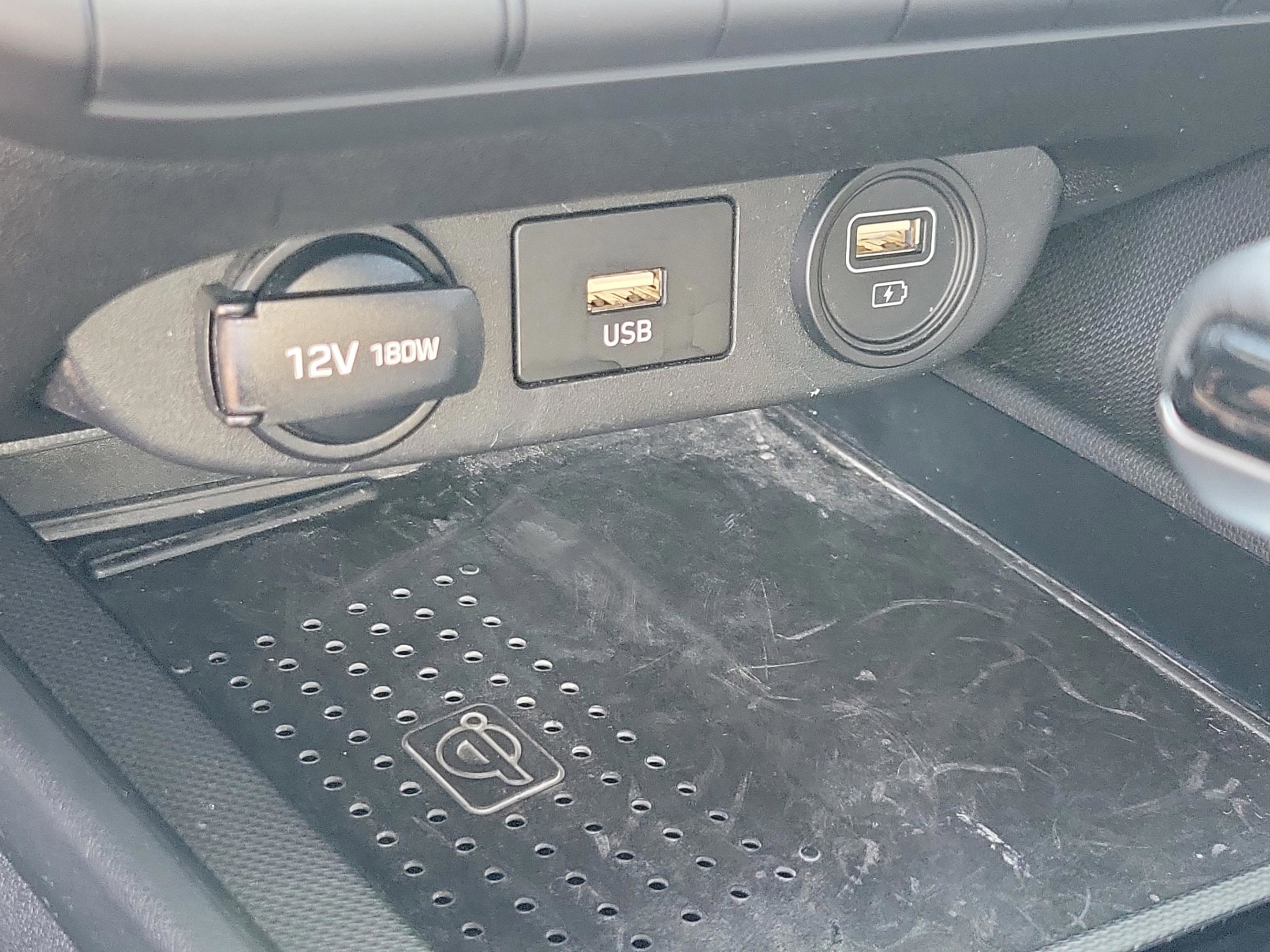 Certified 2021 Hyundai Elantra SEL w/ Convenience Package image 27