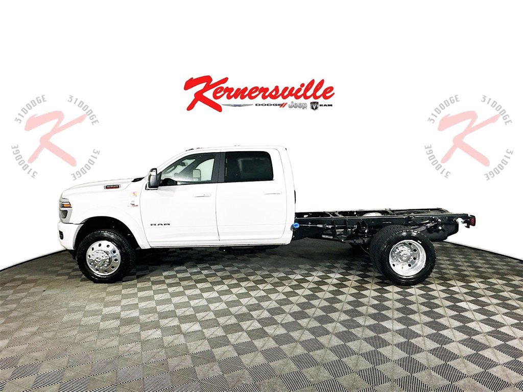 New 2026 RAM 5500 4x4 Crew Cab w/ Laramie Trim Package image 4