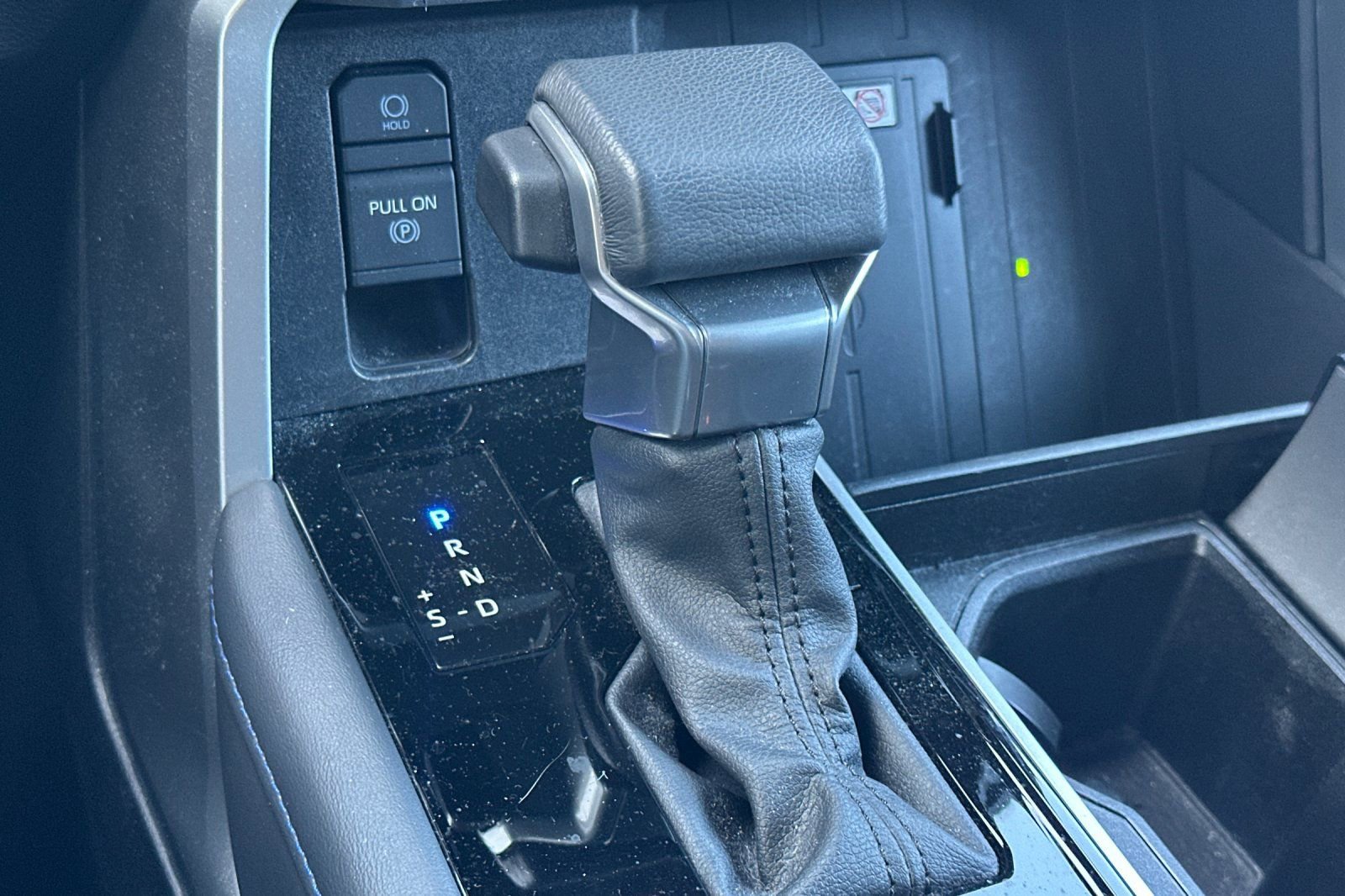 Used 2024 Toyota Sequoia Platinum image 32