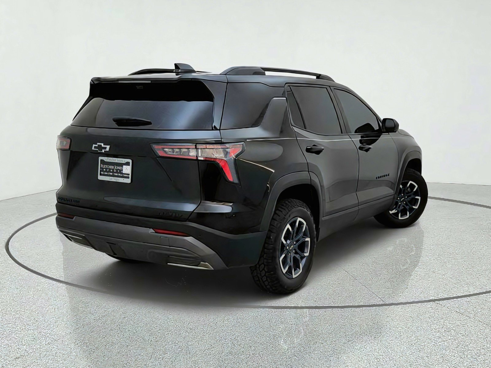 Used 2025 Chevrolet Equinox ACTIV w/ Safety and Technology Package AWD/4WD image 9
