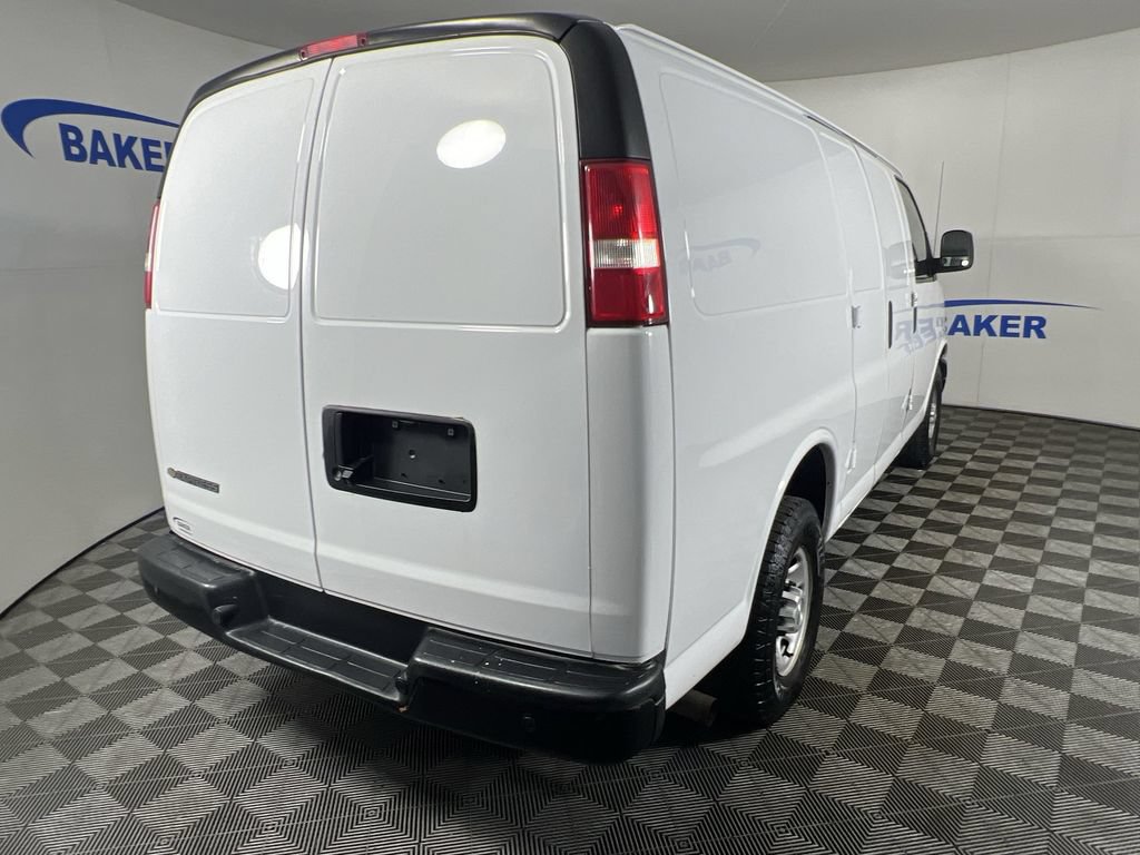 Used 2019 Chevrolet Express 2500 RWD image 8