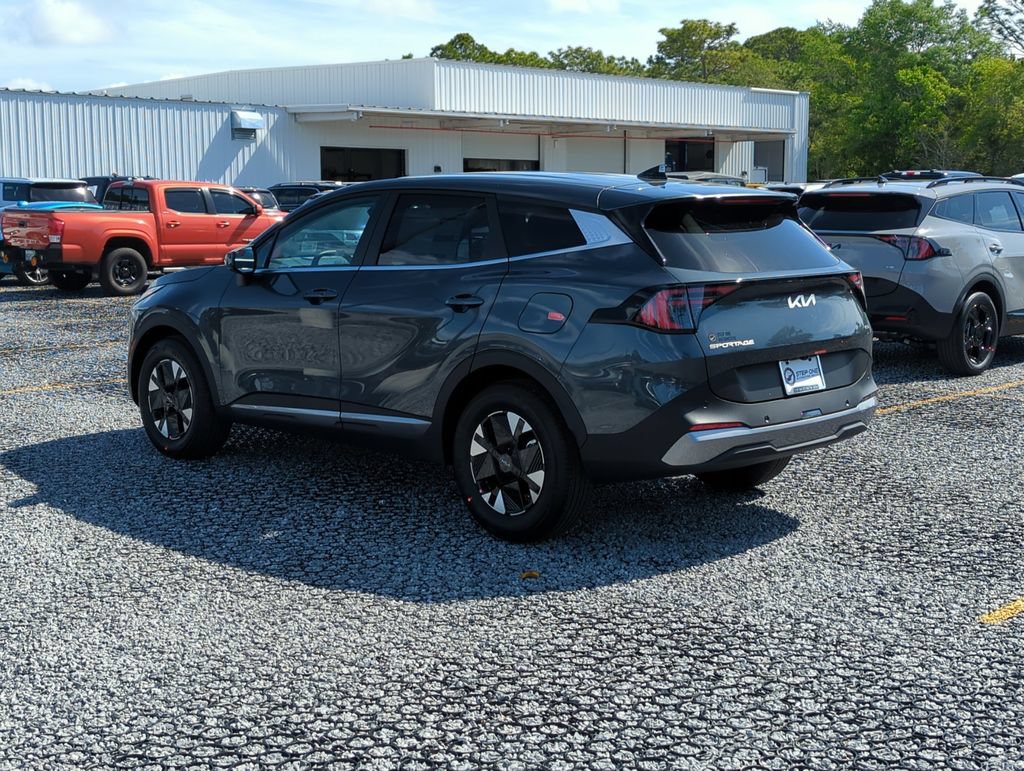 New 2026 Kia Sportage LX FWD image 5