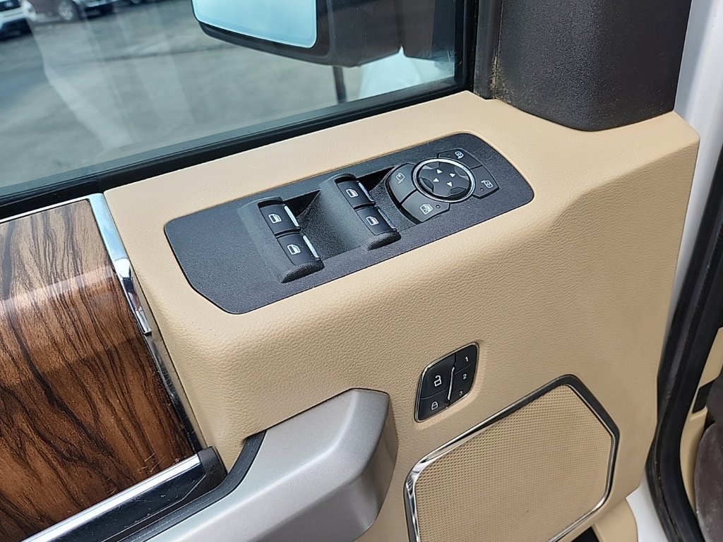 Used 2018 Ford F150 Lariat w/ FX4 Off-Road Package AWD/4WD image 26