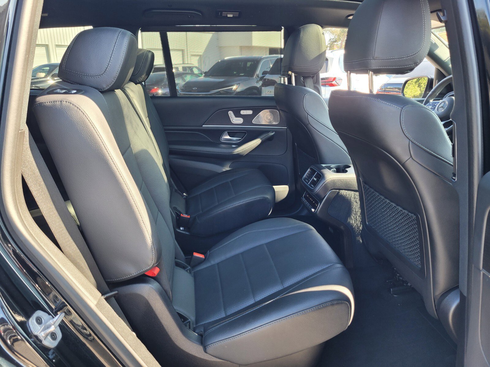 Used 2021 Mercedes-Benz GLS 450 4MATIC image 17