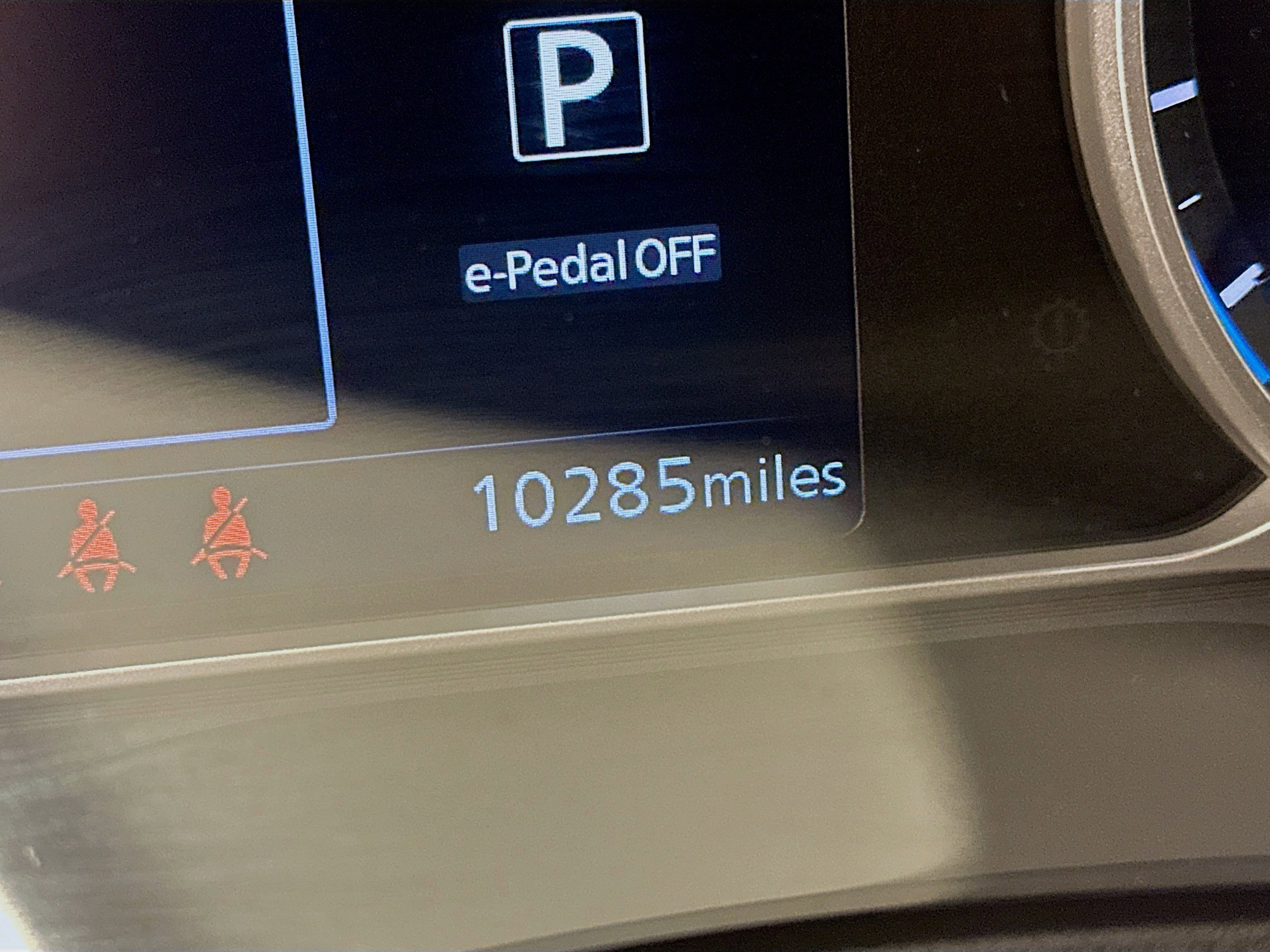 Used 2024 Nissan Leaf S image 19