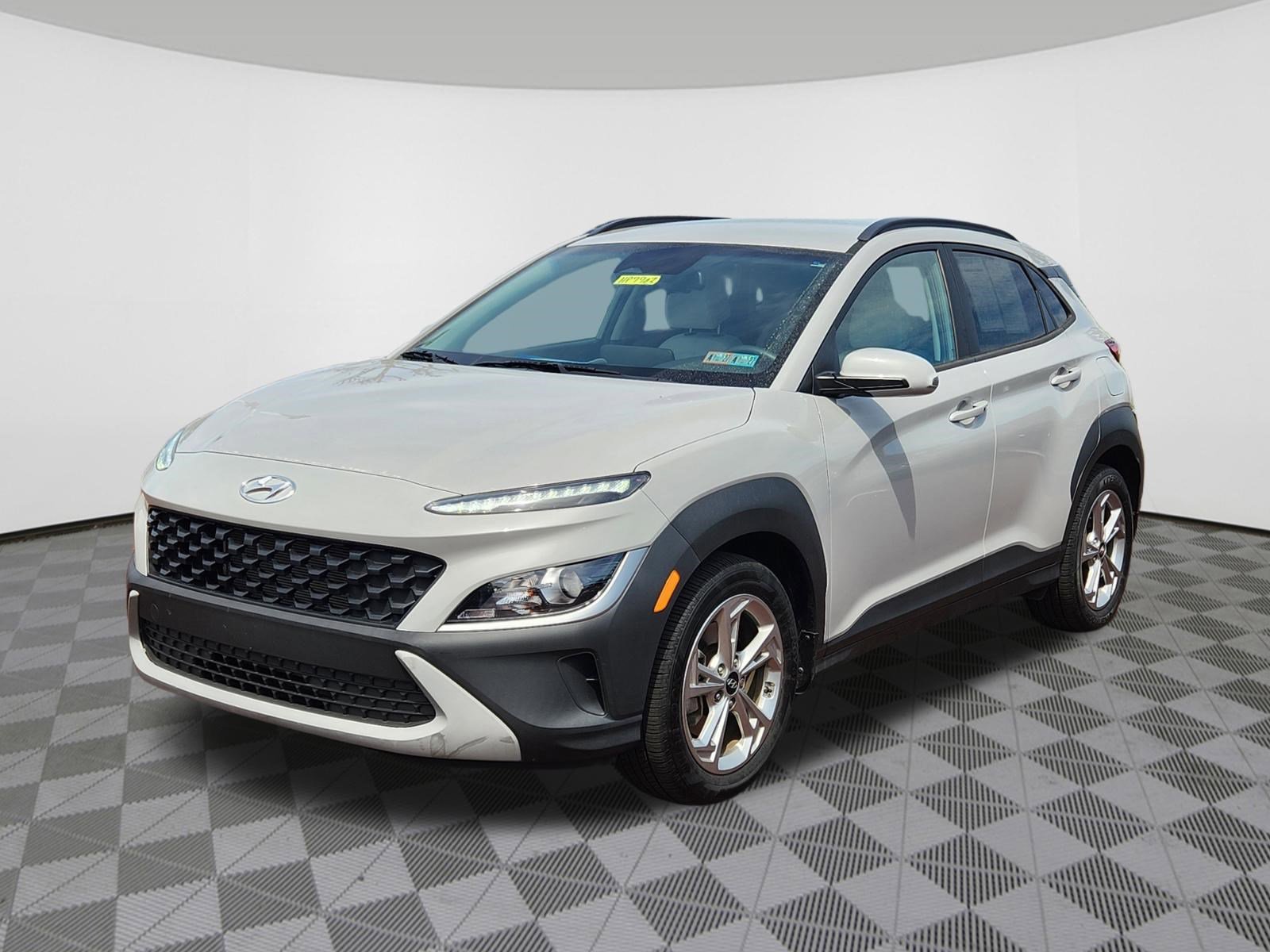 Certified 2022 Hyundai Kona SEL image 2