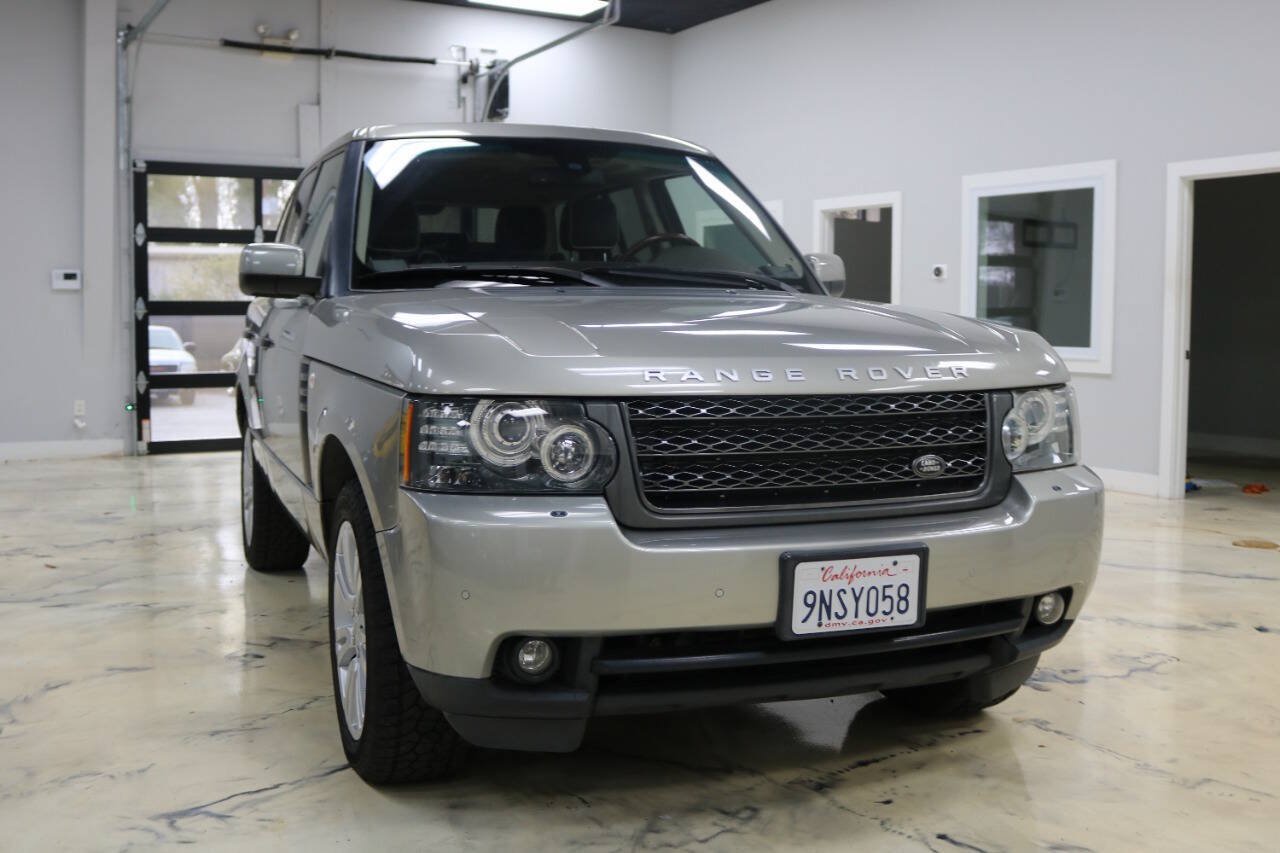 Used 2011 Land Rover Range Rover HSE LUX AWD/4WD image 3