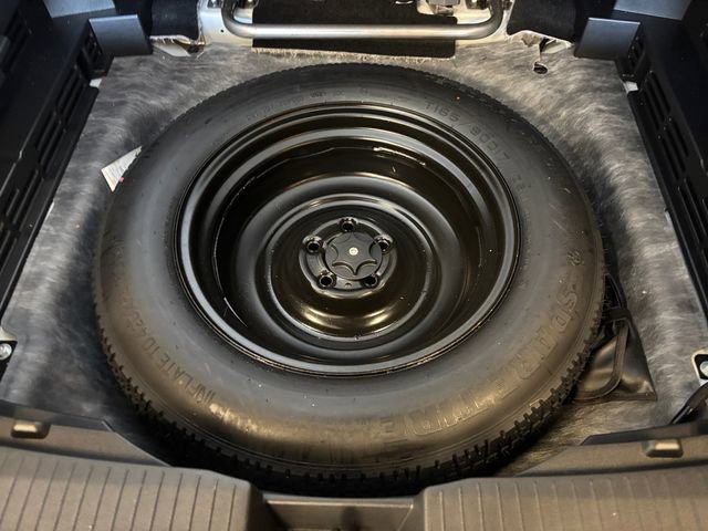 Used 2021 Nissan Rogue SV w/ Premium Package image 23