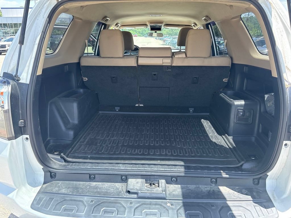 Used 2019 Toyota 4Runner SR5 AWD/4WD image 29