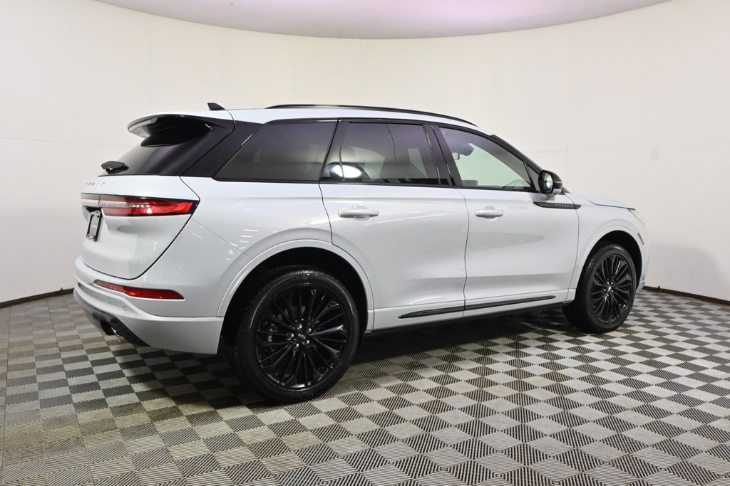 New 2026 Lincoln Corsair Reserve w/ Jet Appearance Package image 7