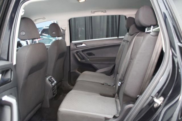 Used 2018 Volkswagen Tiguan S FWD image 18