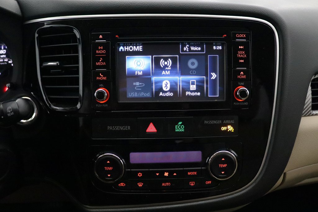 Used 2016 Mitsubishi Outlander SE FWD image 25