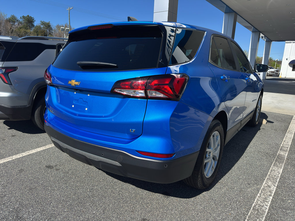 Used 2024 Chevrolet Equinox LT w/ LPO, Floor Liner Package image 4