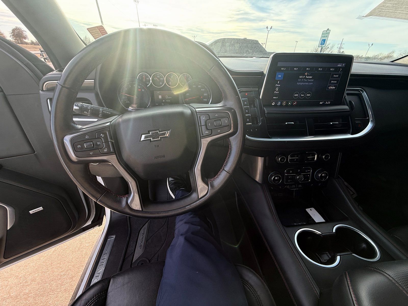 Used 2021 Chevrolet Tahoe RST w/ Luxury Package RWD image 14