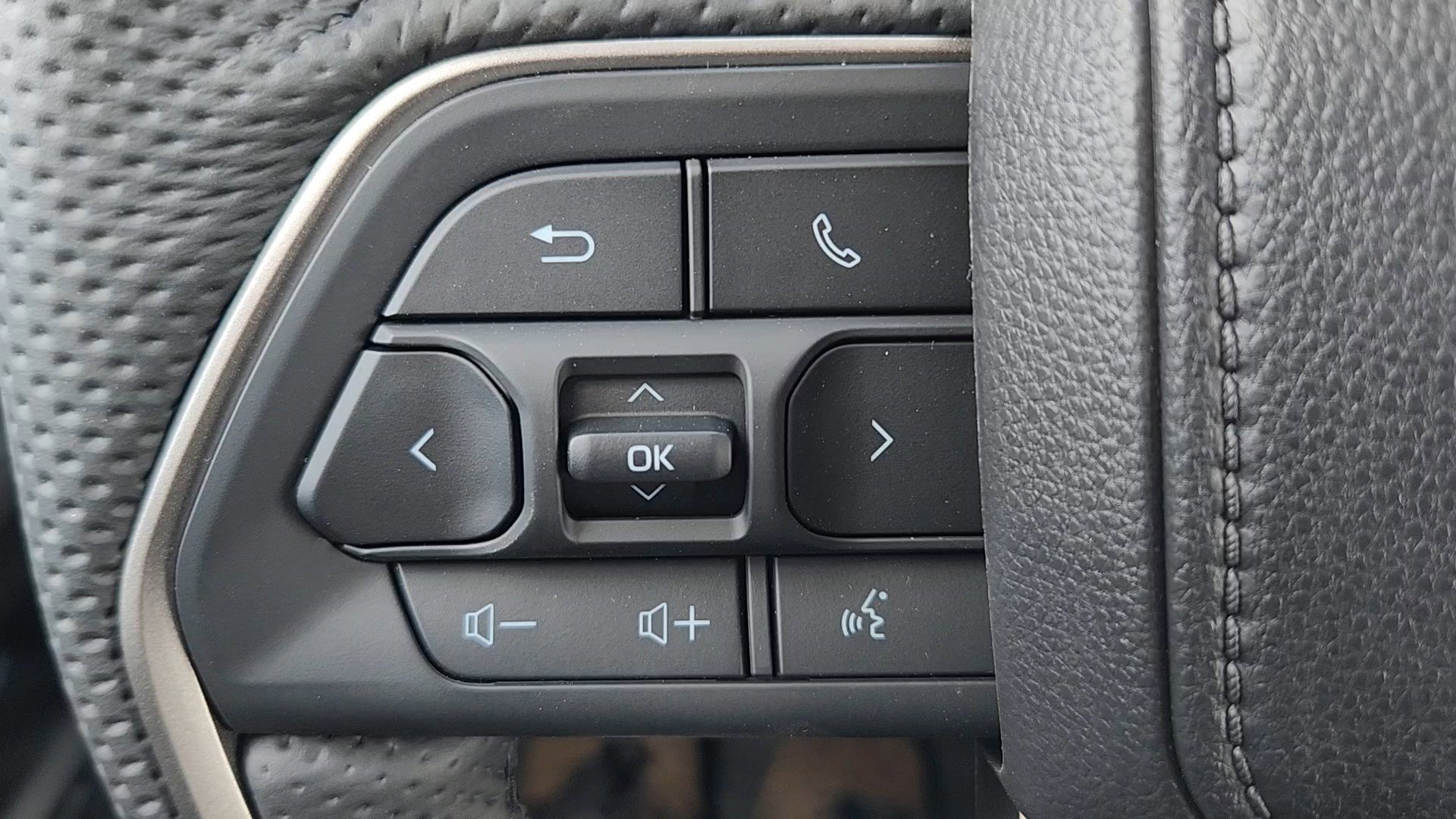 New 2026 Toyota Tacoma TRD Off-Road AWD/4WD image 12