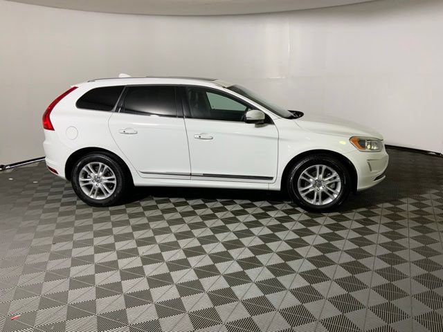 Used 2016 Volvo XC60 T5 Premier w/ Protection Package AWD/4WD image 5