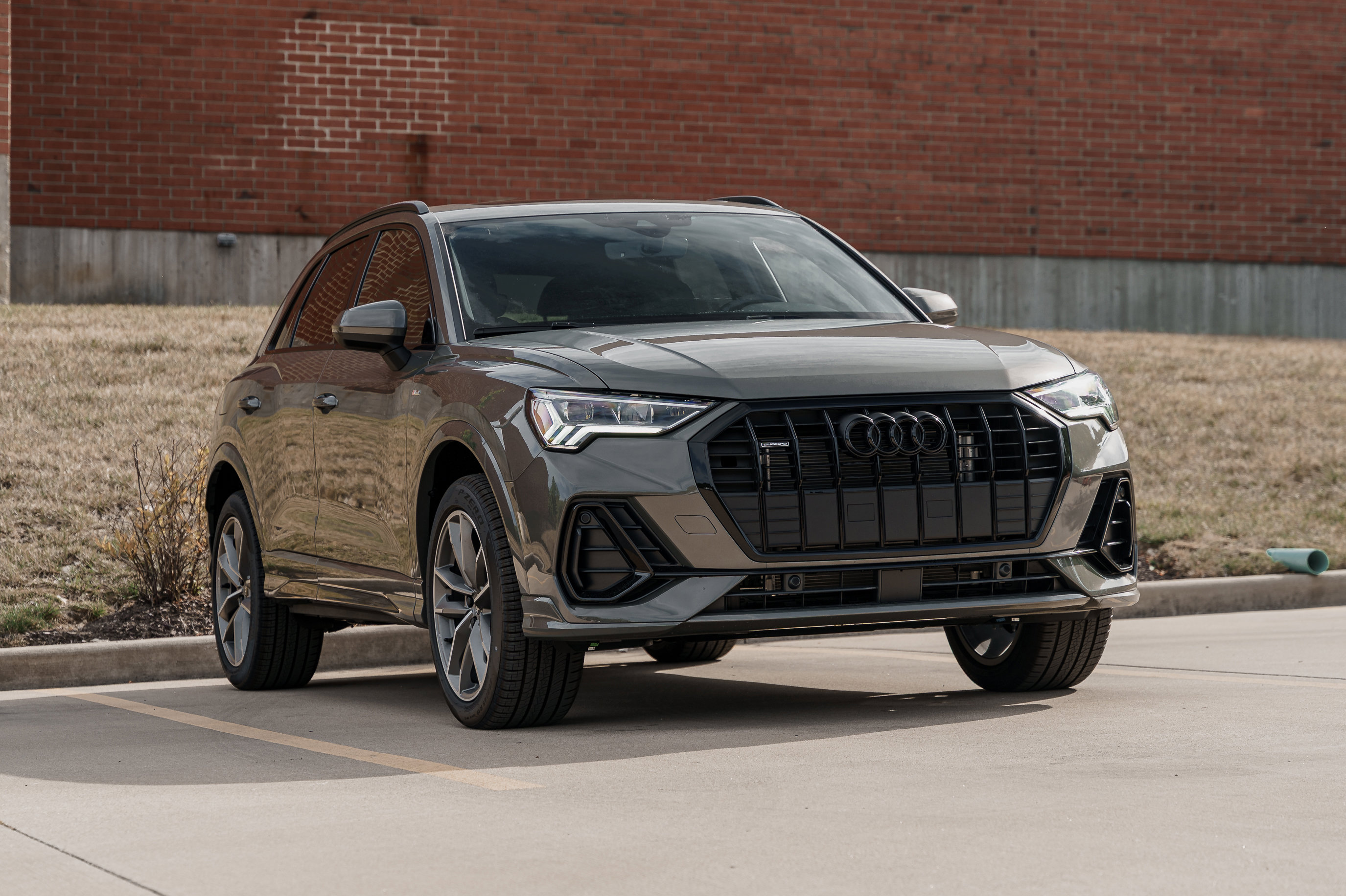 New 2025 Audi Q3 2.0T Premium