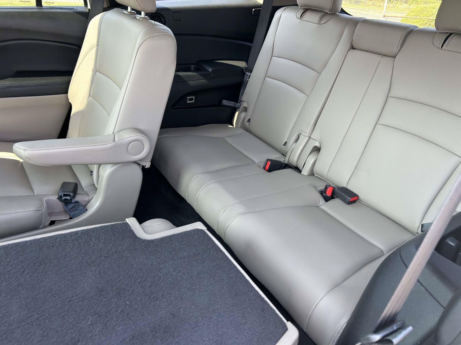 Certified 2018 Honda Pilot Elite image 11