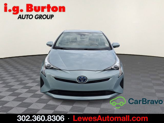 Used 2017 Toyota Prius Three FWD image 2