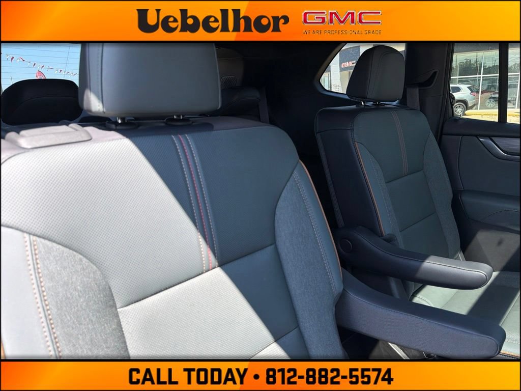 New 2026 GMC Acadia AT4 w/ Super Cruise Package AWD/4WD image 5