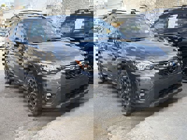 Used 2021 Subaru Crosstrek 2.0i Premium w/ Moonroof Package image 2