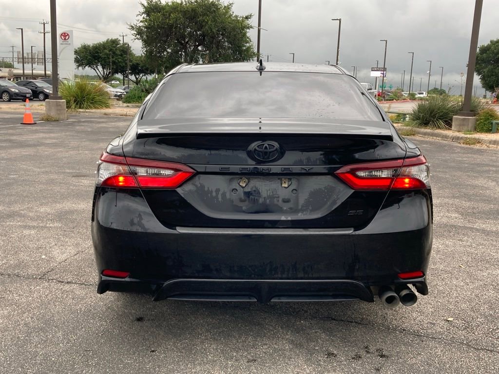 Used 2021 Toyota Camry SE FWD image 6
