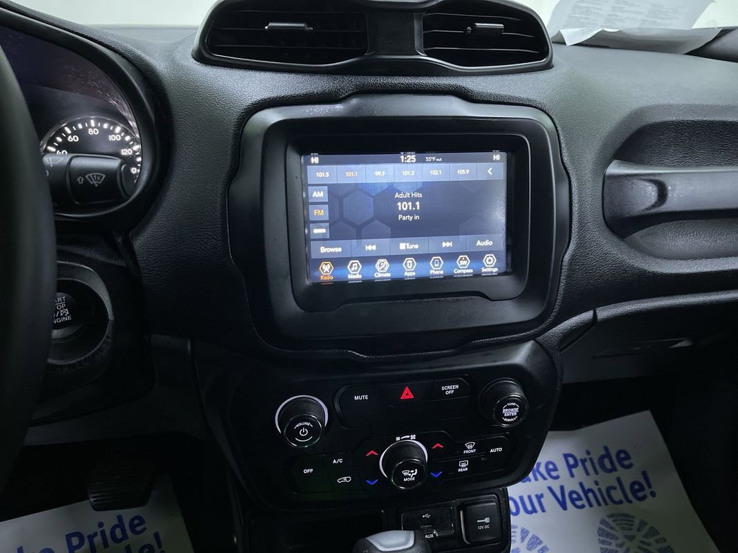 Used 2018 Jeep Renegade Latitude image 20