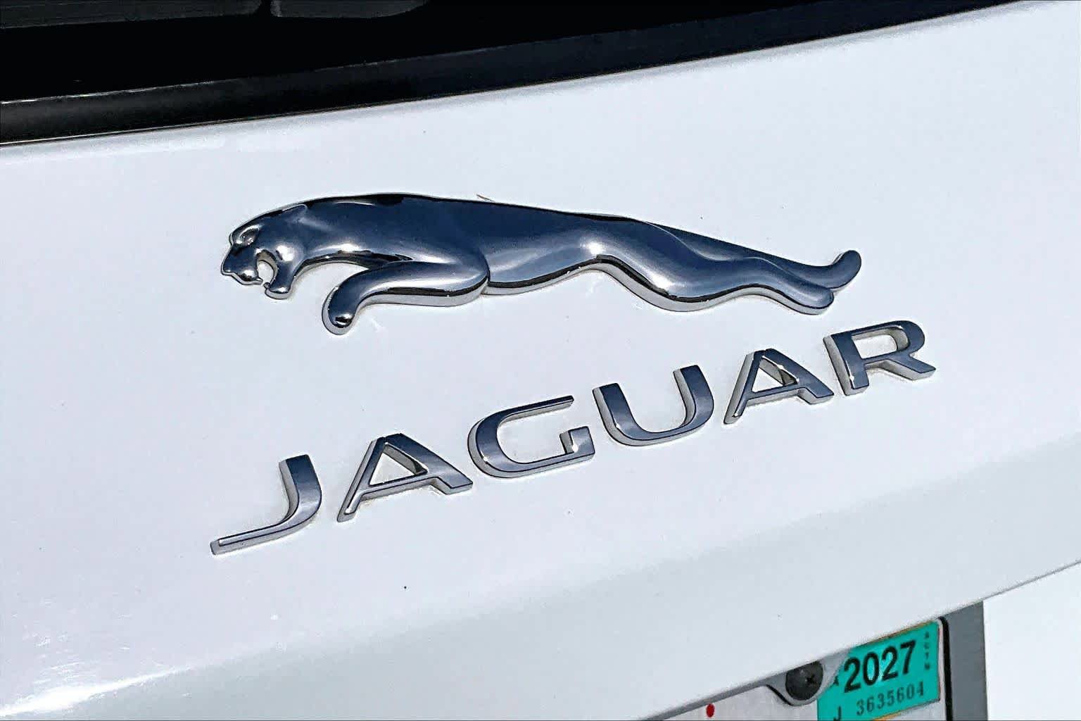 Used 2017 Jaguar F-PACE Prestige AWD/4WD image 9