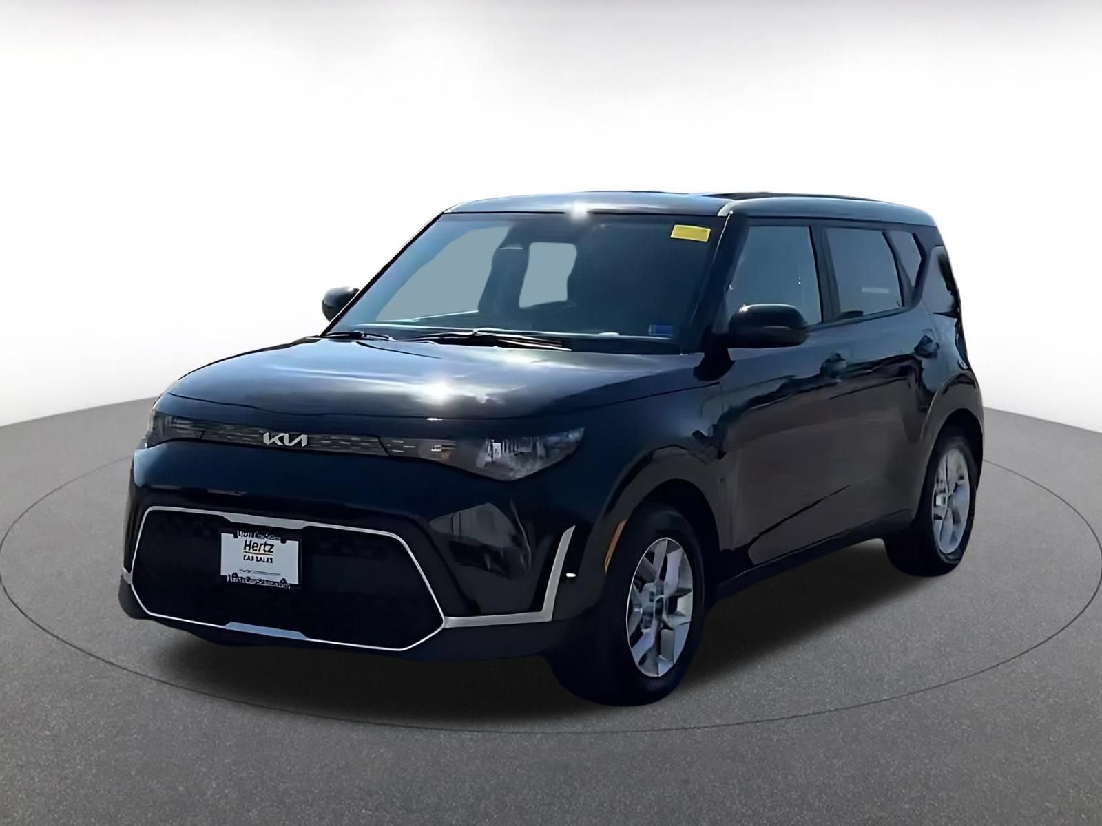 Used 2025 Kia Soul LX w/ LX Technology Package FWD image 6