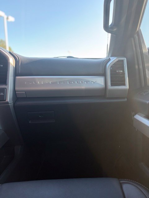 Used 2022 Ford F350 Lariat w/ Lariat Ultimate Package AWD/4WD image 18