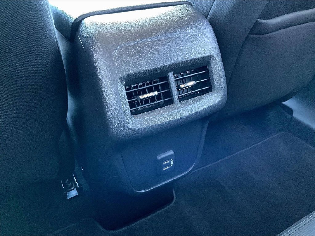 Used 2022 Chevrolet Equinox LS w/ LS Convenience Package FWD image 12