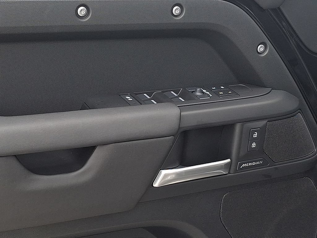 Certified 2026 Land Rover Defender 110 S AWD/4WD image 12