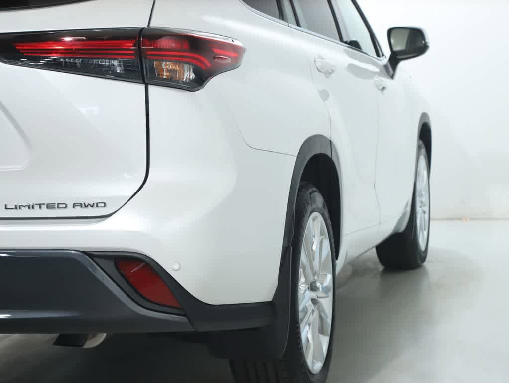 Used 2024 Toyota Highlander Limited AWD/4WD image 55