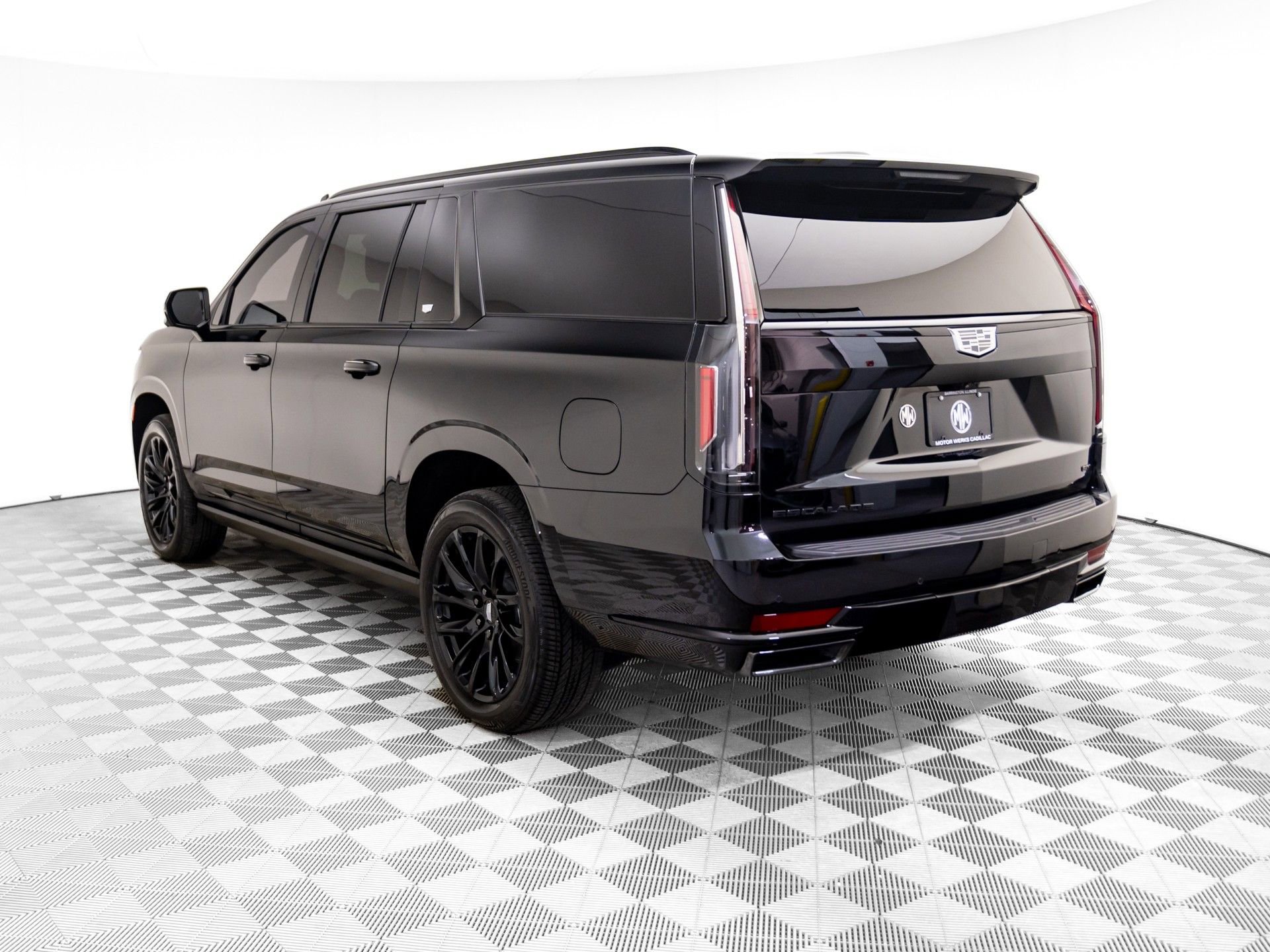 Certified 2024 Cadillac Escalade ESV Sport Platinum w/ LPO, ONYX Package video 3