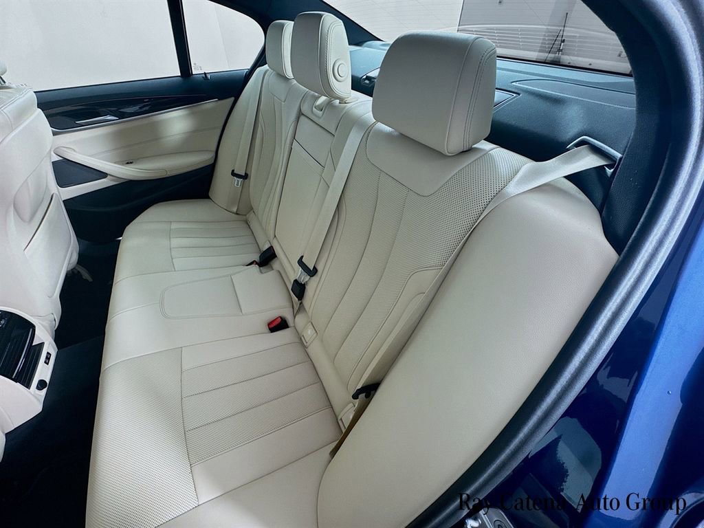 Certified 2023 BMW 530i xDrive w/ Premium Package image 26