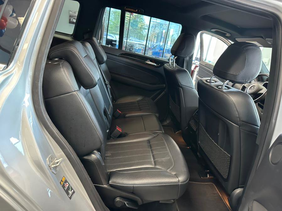 Used 2017 Mercedes-Benz GLS 450 4MATIC image 31