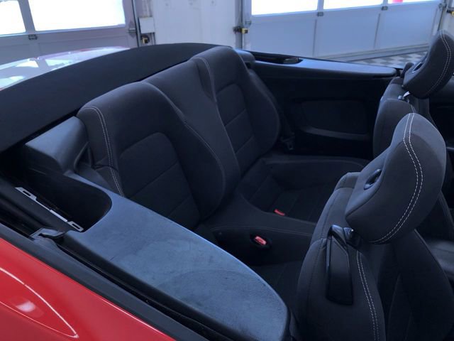 Used 2016 Ford Mustang Convertible w/ Equipment Group 051A RWD image 21