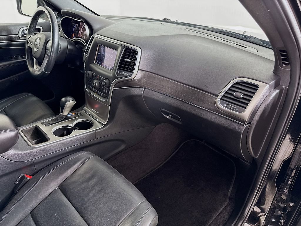 Used 2018 Jeep Grand Cherokee Limited image 28
