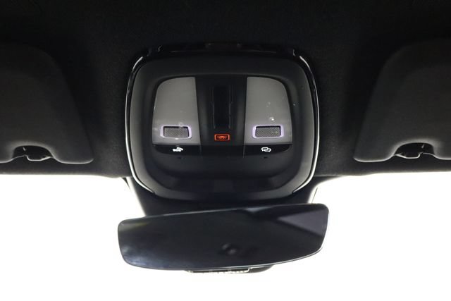 Used 2023 Volvo XC40 Recharge Plus AWD/4WD image 20