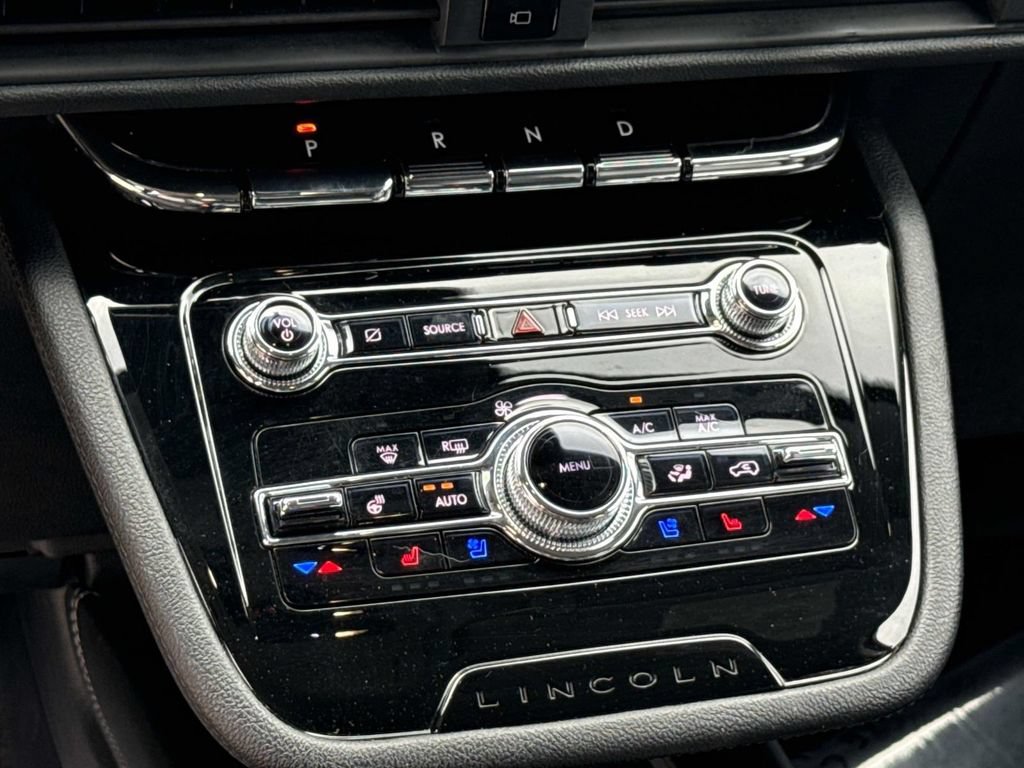 Used 2022 Lincoln Corsair FWD w/ Equipment Group 101A image 34